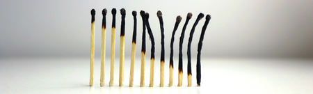 En la sala hay un cuerpo reclinado: La realidad de un maestro